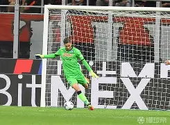 巴黎圣日耳曼主场比击败AC米兰,姆巴梅三叉戟发威(巴黎圣日耳曼主力阵型图) 巴黎圣日耳曼主场比击败AC米兰,姆巴梅三叉戟发威(巴黎圣日耳曼主力阵型图)